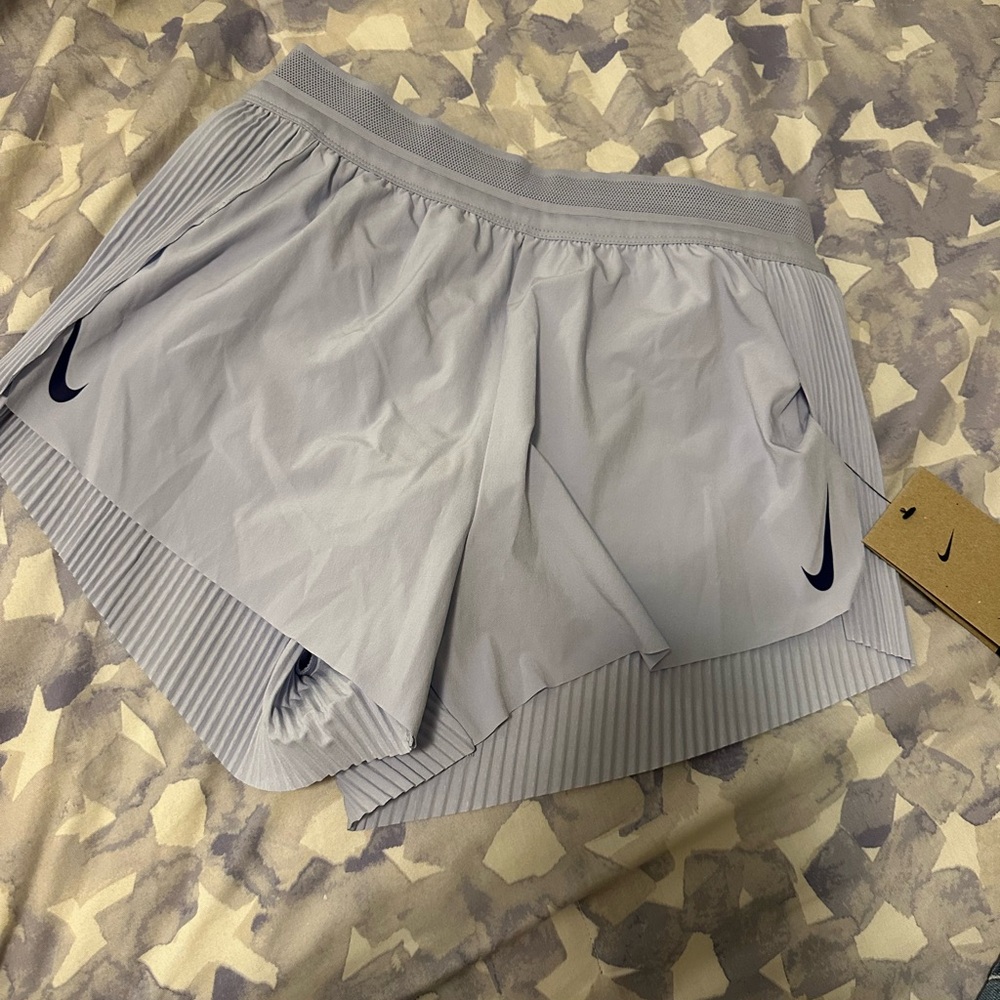 Nike aeroswift shorts